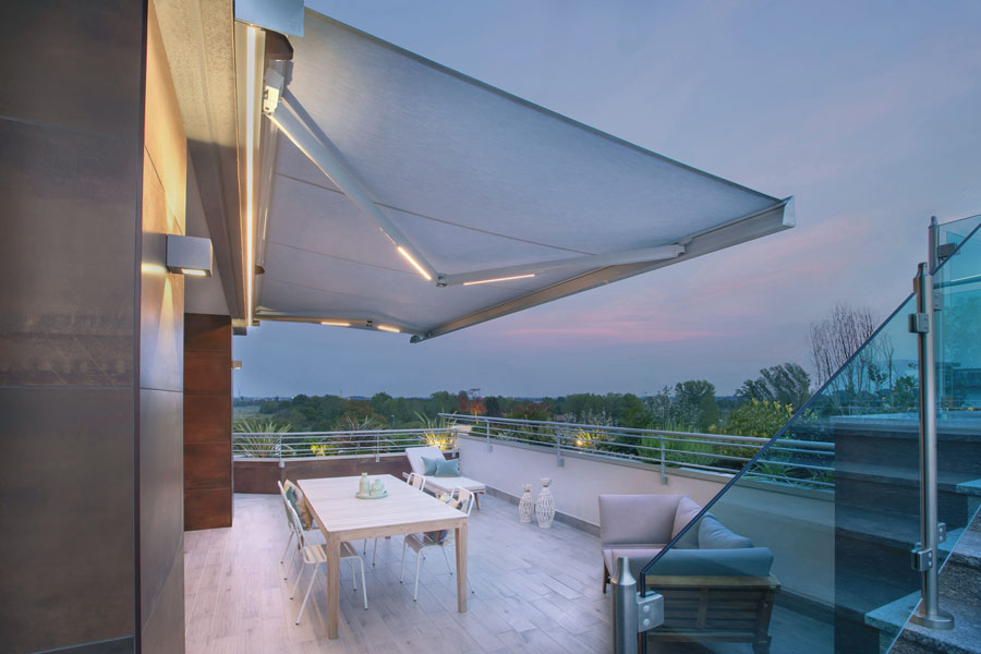 Nuove tende da sole R94 stone